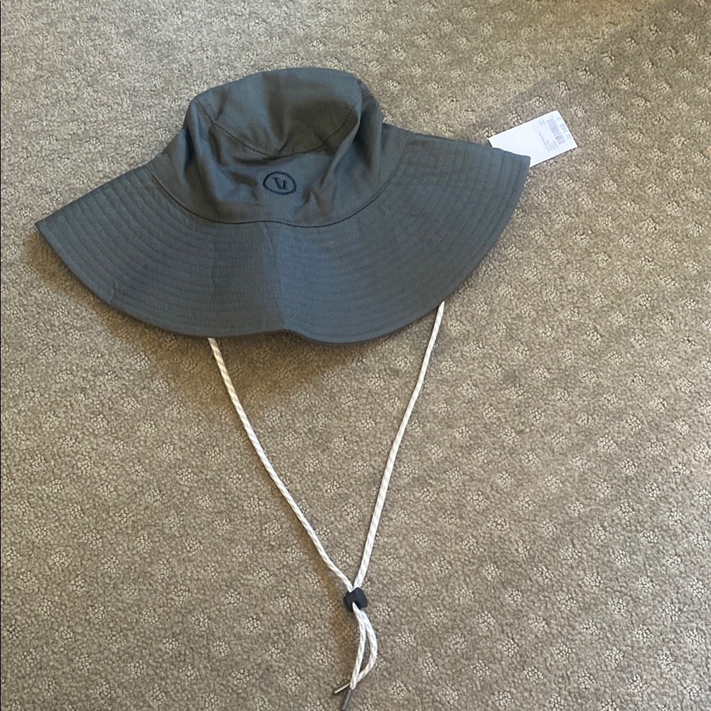 Vuori Gray Outdoor Bucket Hat with Wide Brim and Chin Strap